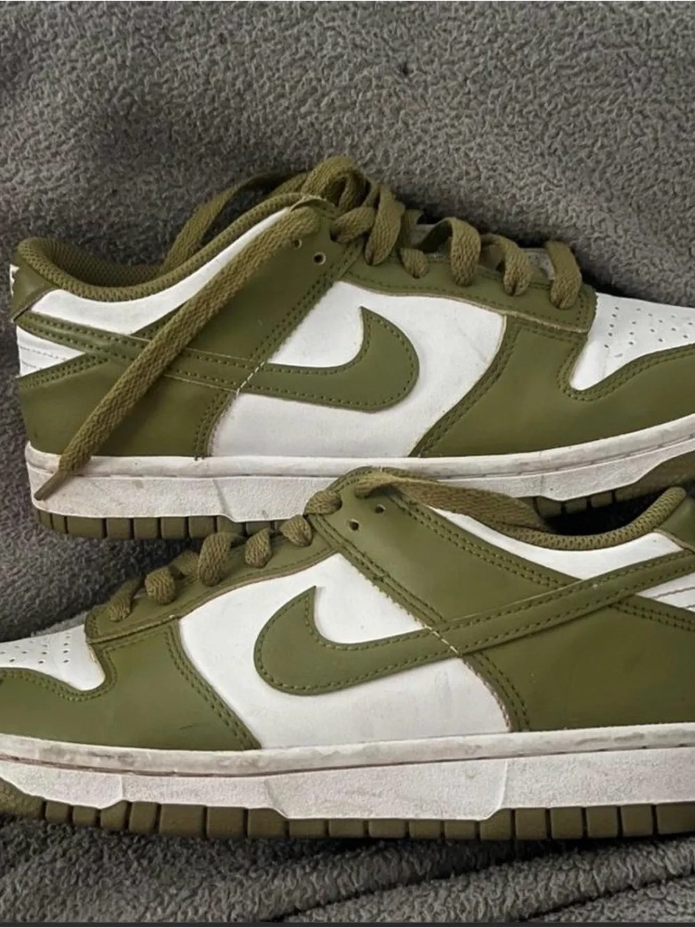 Nike Low-Top Sneakers in Olive and White